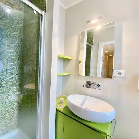 Viale Umbria Colorful And Cosy Studio