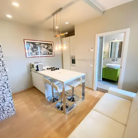 Viale Umbria Colorful And Cosy Studio Apartment